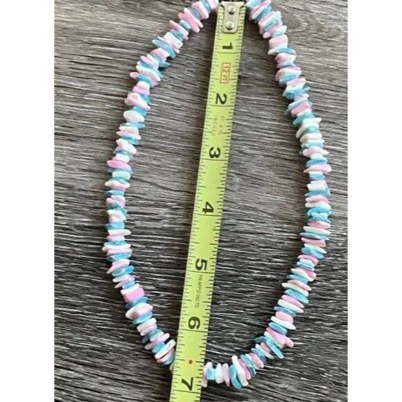 Vintage Puka Shell Chipped Necklace White Pink Light Blue Beach Summer - Picture 8 of 12